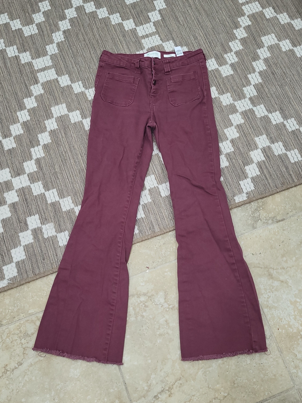 99 % COTTON Mid Rise Button-Fly Plum Denim Jeans Raw Hem Size 11 " Flower"